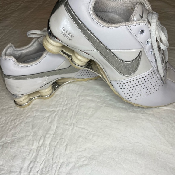 nike shox tennis shoes